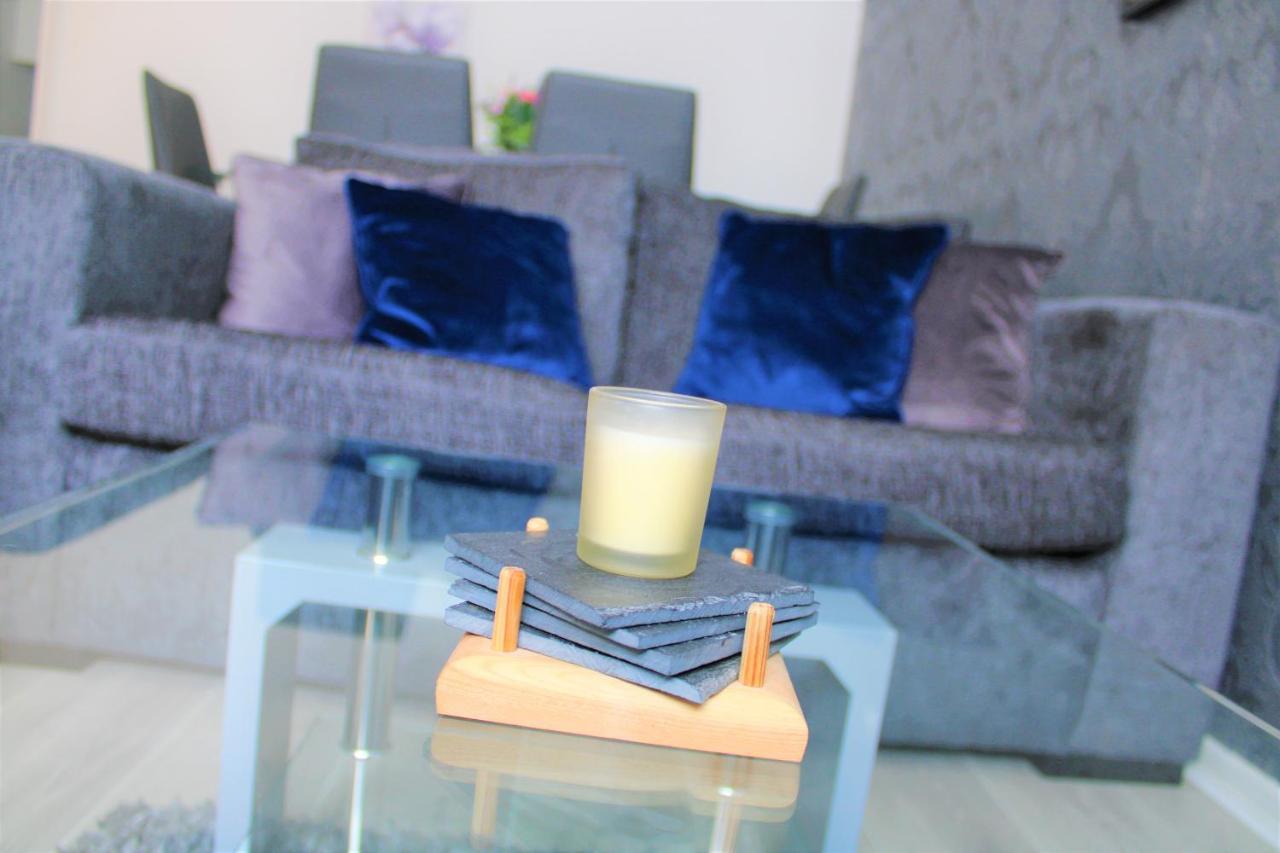 מילטון קינס Homely And Budget Friendly 3 Bed House Sleeps 6 Free Parking! מראה חיצוני תמונה